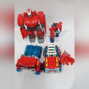 Dynamic Robot Action Figure Set - Red and Blue